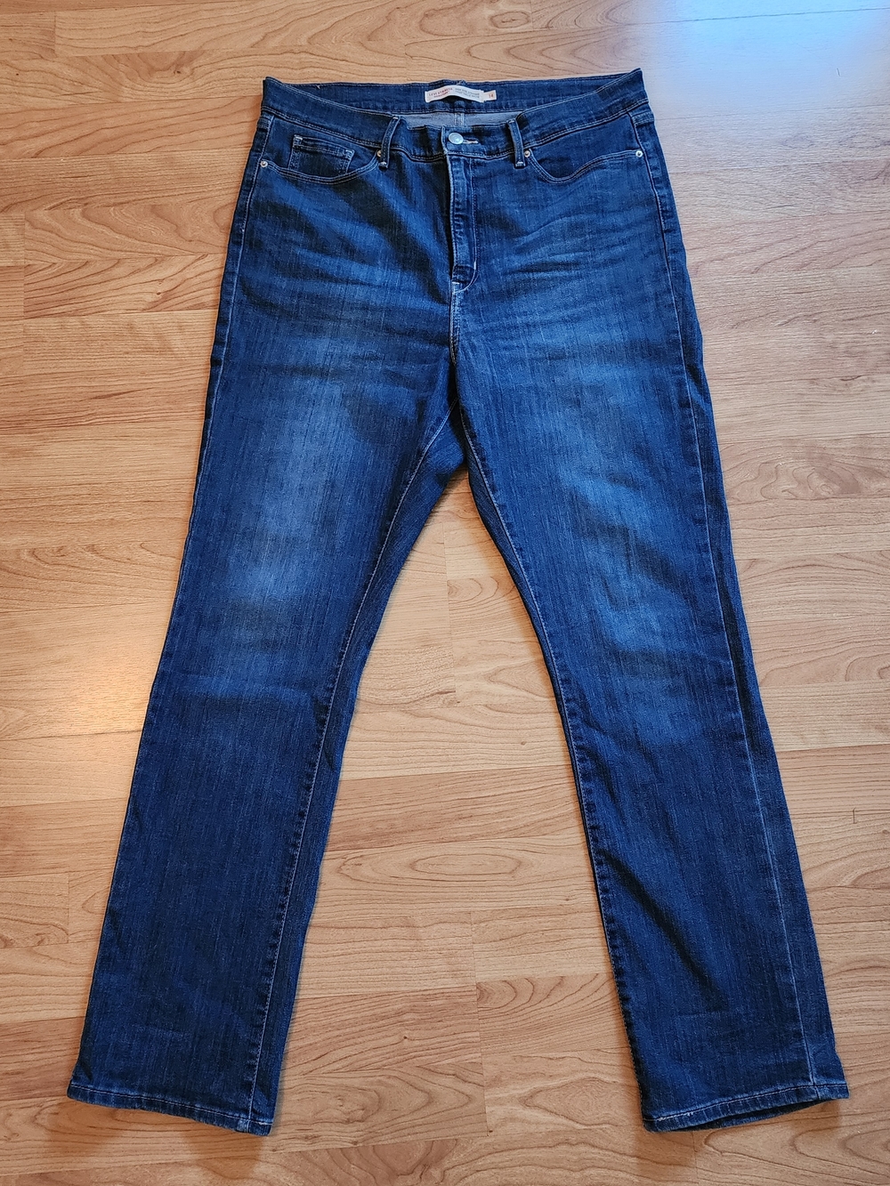 Levi Strauss Signature High Rise Straight Jeans Women Size 14 Dark Wash Stretch